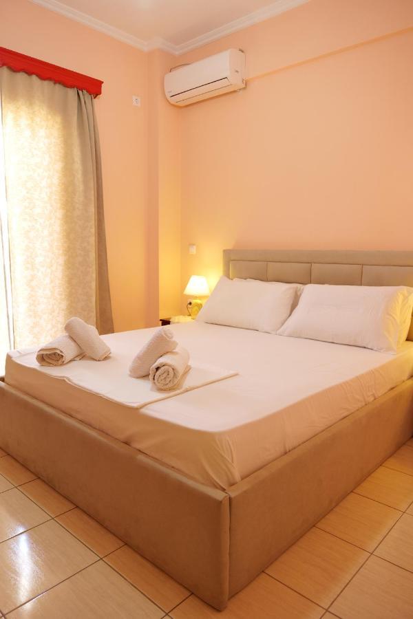 Miracle Apartments Saranda Buitenkant foto